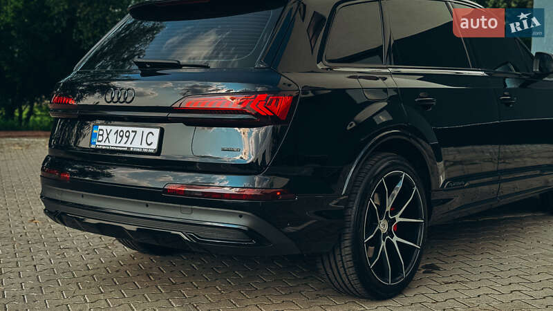 Внедорожник / Кроссовер Audi Q7 2020 в Хмельницком