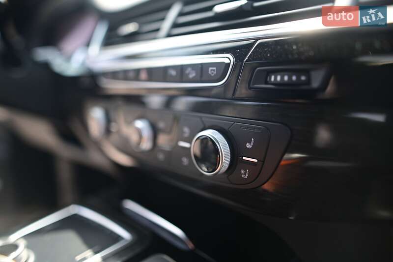 Внедорожник / Кроссовер Audi Q7 2017 в Луцке