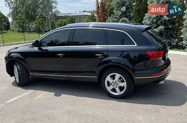 Внедорожник / Кроссовер Audi Q7 2011 в 