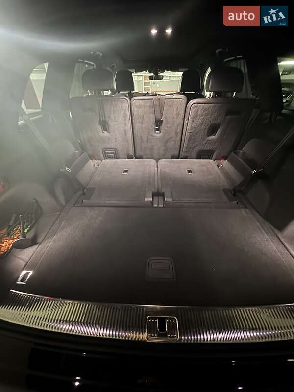 Внедорожник / Кроссовер Audi Q7 2017 в Ивано-Франковске