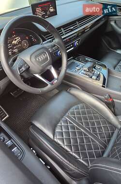Внедорожник / Кроссовер Audi Q7 2019 в 