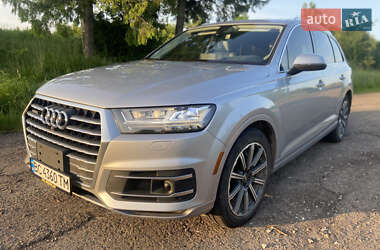 Внедорожник / Кроссовер Audi Q7 2016 в 