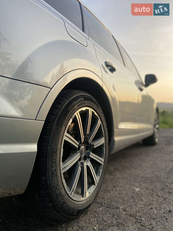 Позашляховик / Кросовер Audi Q7 2016 в Дрогобичі