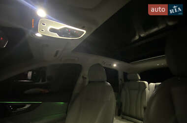 Внедорожник / Кроссовер Audi Q7 2016 в 