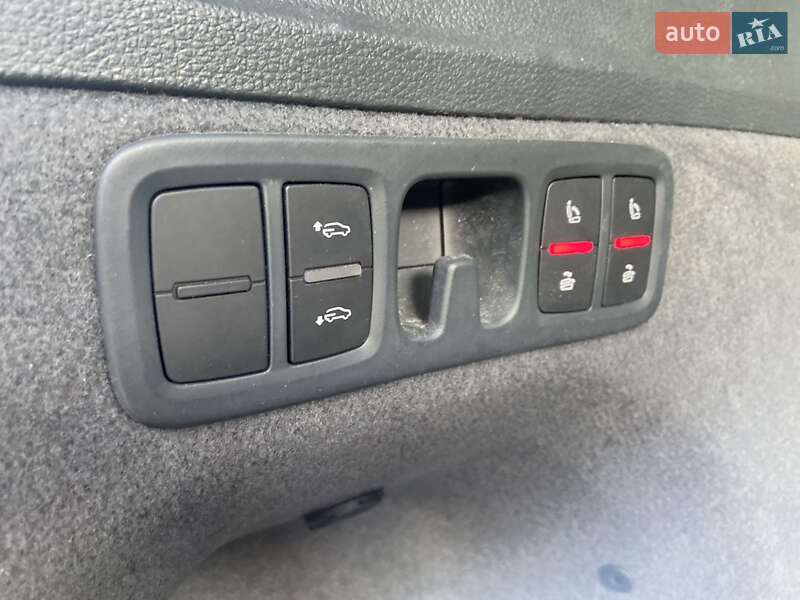 Позашляховик / Кросовер Audi Q7 2016 в Дрогобичі