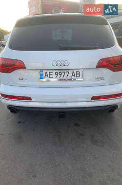 Внедорожник / Кроссовер Audi Q7 2015 в 