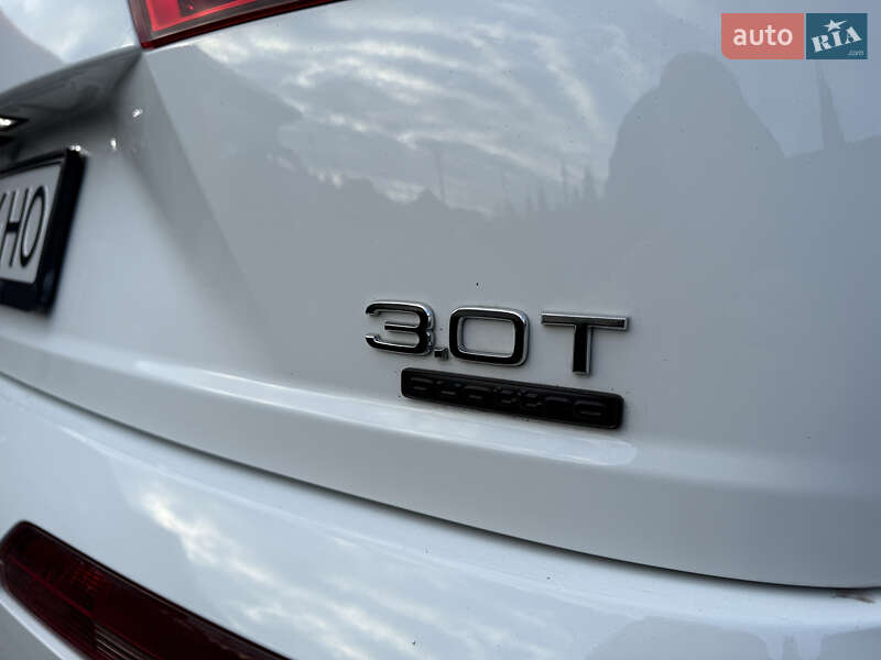Внедорожник / Кроссовер Audi Q7 2016 в Коростышеве