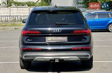 Внедорожник / Кроссовер Audi Q7 2020 в 