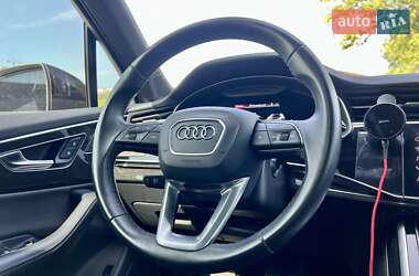 Внедорожник / Кроссовер Audi Q7 2020 в 