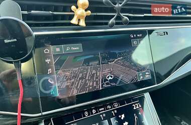 Внедорожник / Кроссовер Audi Q7 2020 в 
