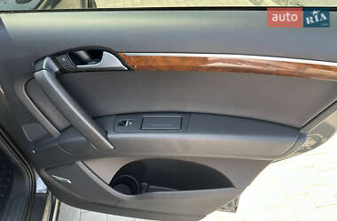 Внедорожник / Кроссовер Audi Q7 2013 в 