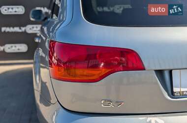 Позашляховик / Кросовер Audi Q7 2007 в 