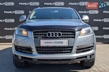 Позашляховик / Кросовер Audi Q7 2007 в 