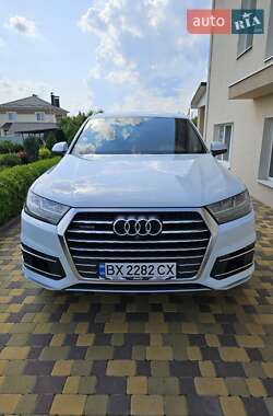 Внедорожник / Кроссовер Audi Q7 2016 в Хмельницком