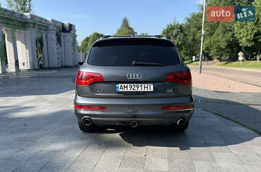 Внедорожник / Кроссовер Audi Q7 2013 в 