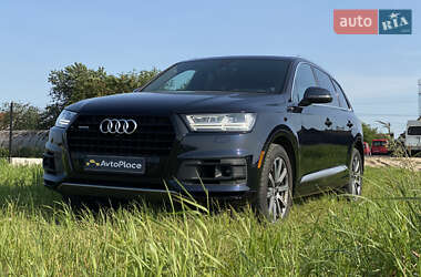 Позашляховик / Кросовер Audi Q7 2017 в Луцьку
