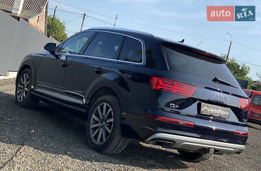 Внедорожник / Кроссовер Audi Q7 2017 в 