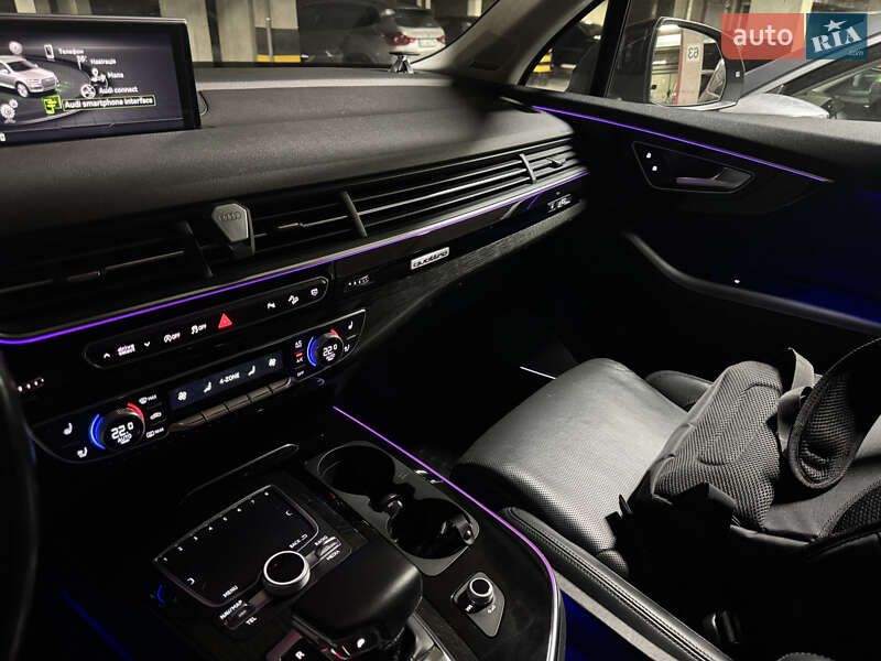 Внедорожник / Кроссовер Audi Q7 2017 в Львове