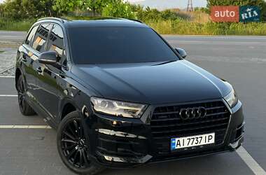 Внедорожник / Кроссовер Audi Q7 2015 в 
