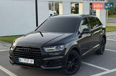 Внедорожник / Кроссовер Audi Q7 2015 в 