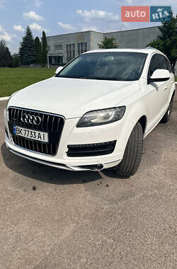 Позашляховик / Кросовер Audi Q7 2011 в Рівному