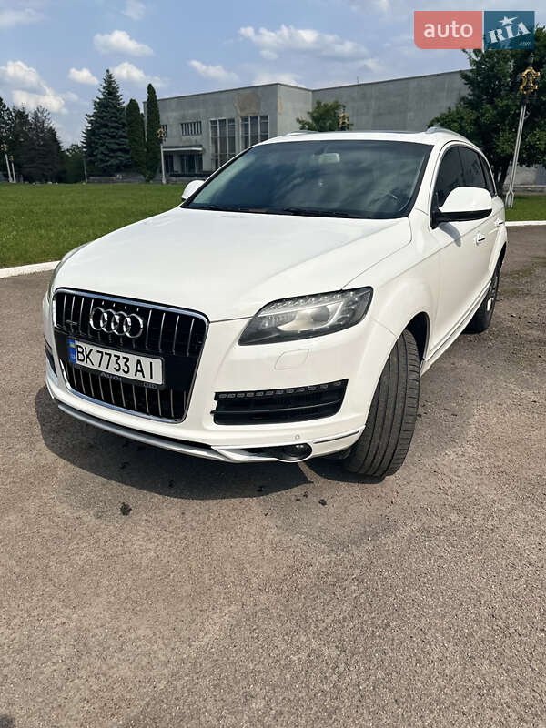Audi Q7 2011