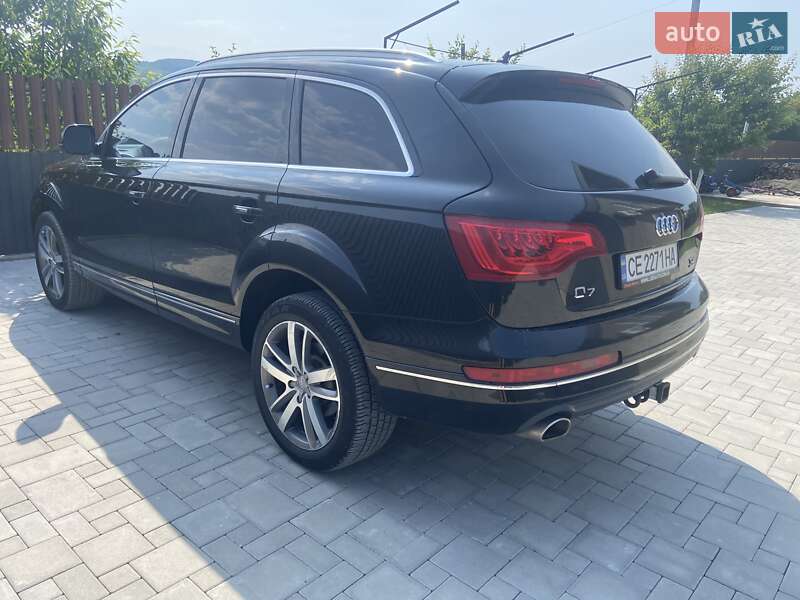 Внедорожник / Кроссовер Audi Q7 2015 в Черновцах