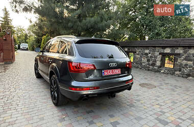 Позашляховик / Кросовер Audi Q7 2015 в 
