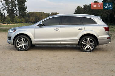 Внедорожник / Кроссовер Audi Q7 2013 в 
