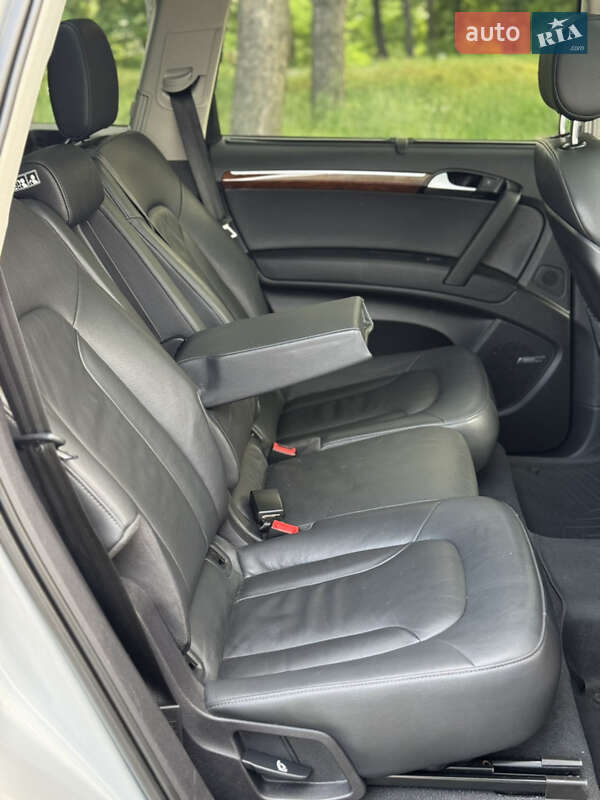 Позашляховик / Кросовер Audi Q7 2013 в Черкасах фото 25 Позашляховик / Кросовер Audi Q7 2013 в Черкасах