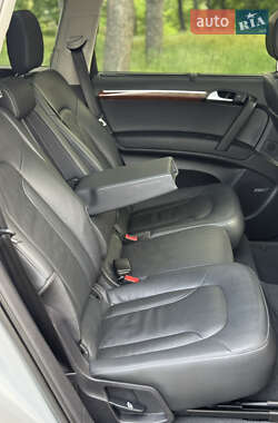 Внедорожник / Кроссовер Audi Q7 2013 в 
