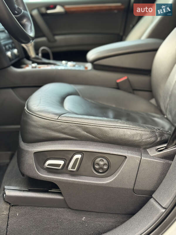 Позашляховик / Кросовер Audi Q7 2013 в Черкасах фото 29 Позашляховик / Кросовер Audi Q7 2013 в Черкасах