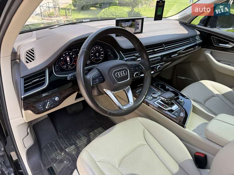 Внедорожник / Кроссовер Audi Q7 2018 в Жовкве