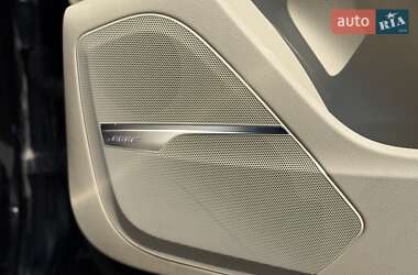 Внедорожник / Кроссовер Audi Q7 2018 в 