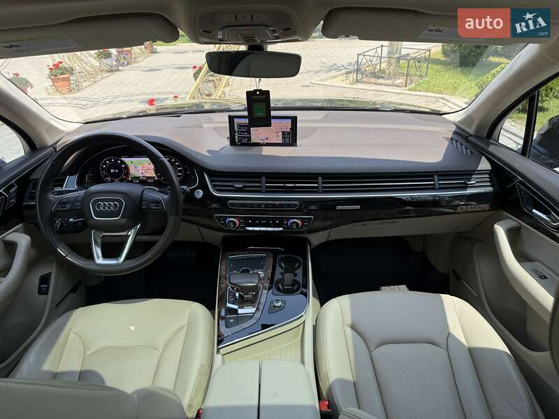 Внедорожник / Кроссовер Audi Q7 2018 в Жовкве