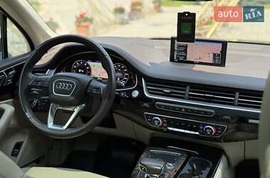 Внедорожник / Кроссовер Audi Q7 2018 в 