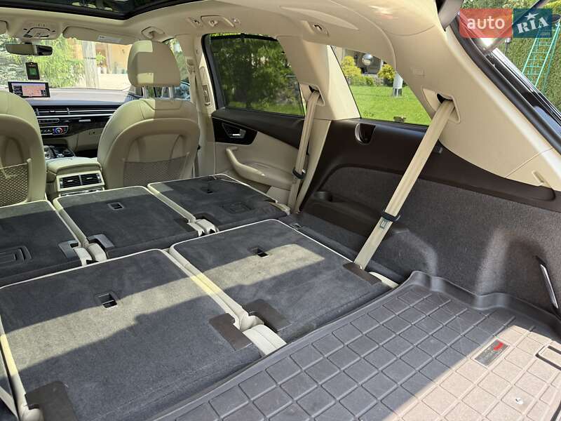 Внедорожник / Кроссовер Audi Q7 2018 в Жовкве
