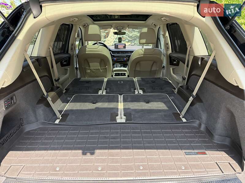 Внедорожник / Кроссовер Audi Q7 2018 в Жовкве