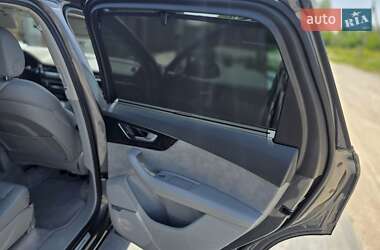 Внедорожник / Кроссовер Audi Q7 2019 в 