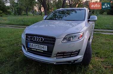 Внедорожник / Кроссовер Audi Q7 2008 в 