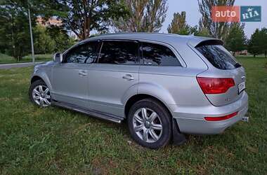 Внедорожник / Кроссовер Audi Q7 2008 в 