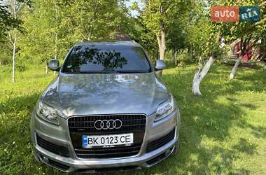 Позашляховик / Кросовер Audi Q7 2007 в 