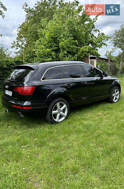 Внедорожник / Кроссовер Audi Q7 2013 в 