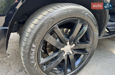 Внедорожник / Кроссовер Audi Q7 2014 в 
