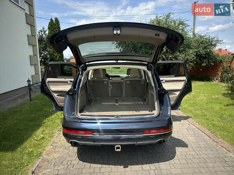 Позашляховик / Кросовер Audi Q7 2012 в Луцьку