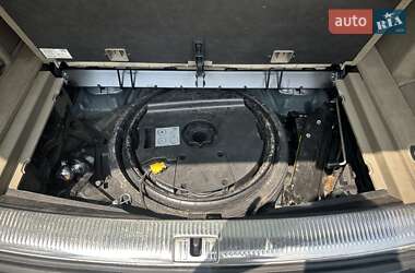 Внедорожник / Кроссовер Audi Q7 2012 в 