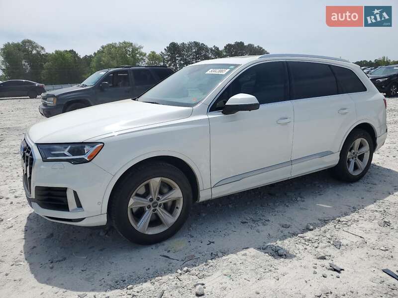 Внедорожник / Кроссовер Audi Q7 2021 в 