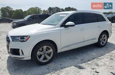 Внедорожник / Кроссовер Audi Q7 2021 в 