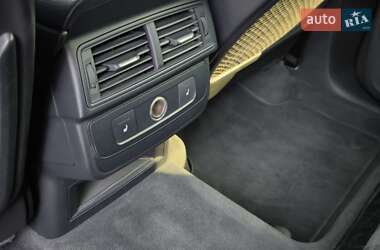 Позашляховик / Кросовер Audi Q7 2015 в 