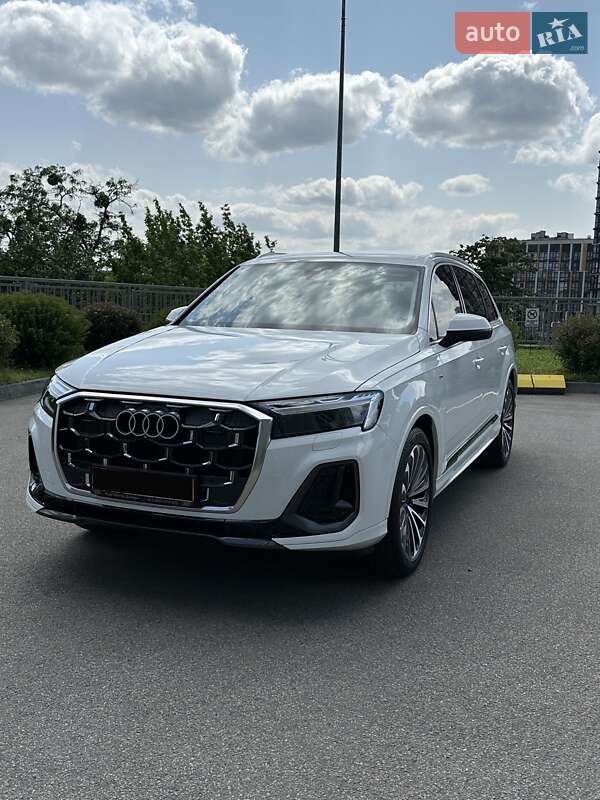 Внедорожник / Кроссовер Audi Q7 2025 в Киеве